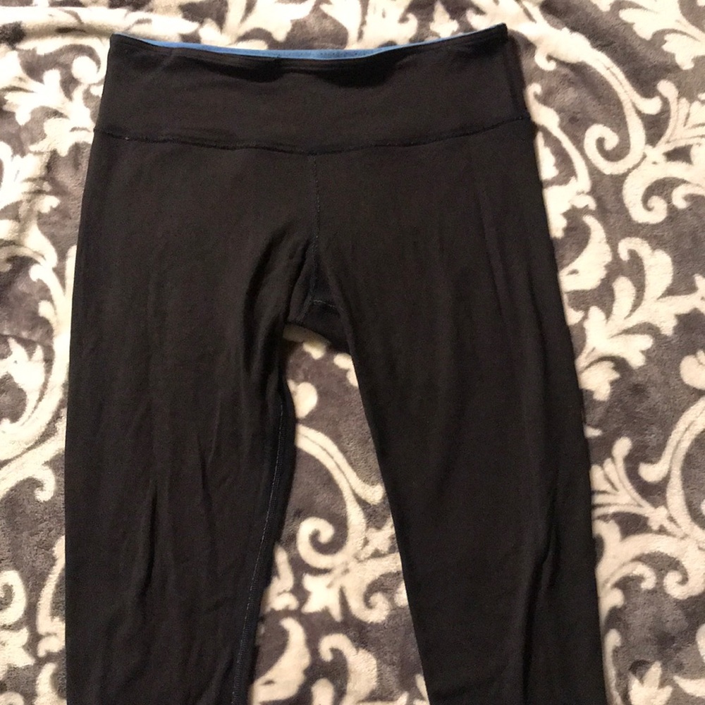 Lululemon Capri reversible leggings